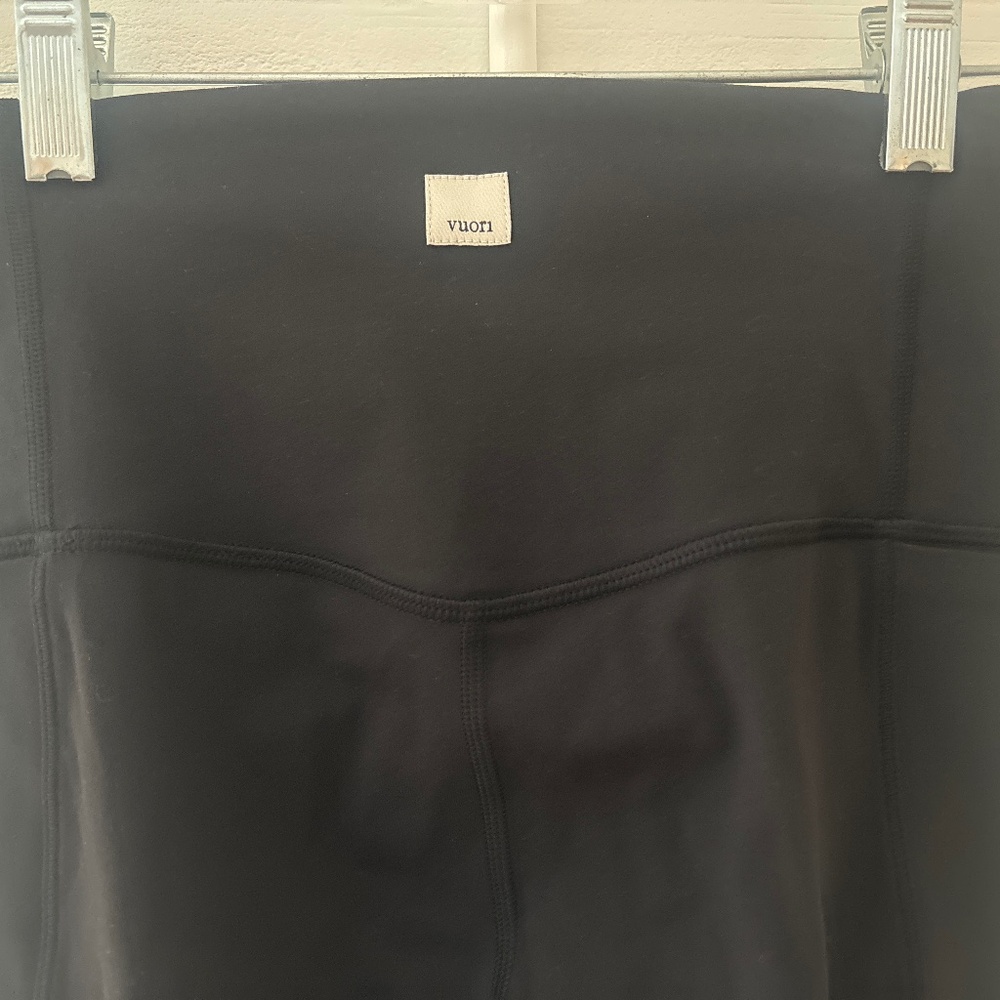 Vuori size small leggings Black
